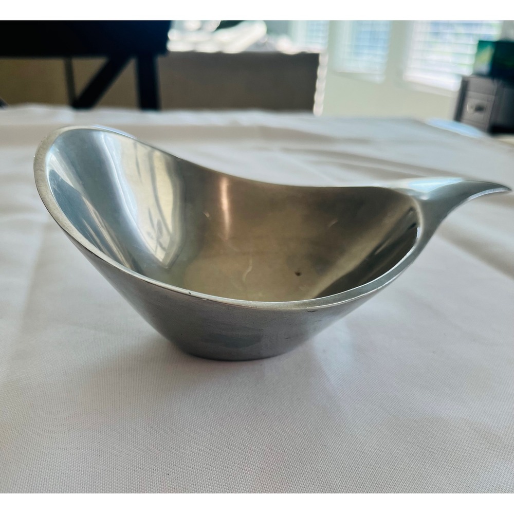 Vintage Nambé Handled Scoop Bowl Style 568 Mid-Century Modern Serveware